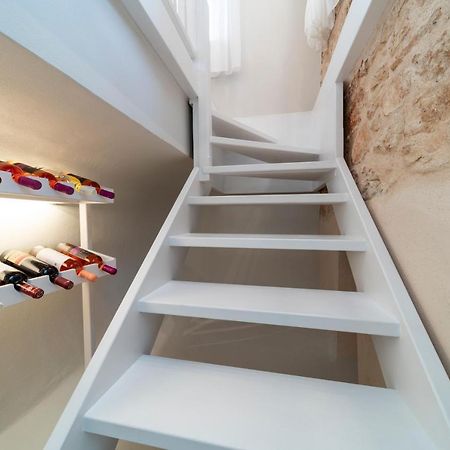 Muse Clio Villa Chalki Town Bagian luar foto