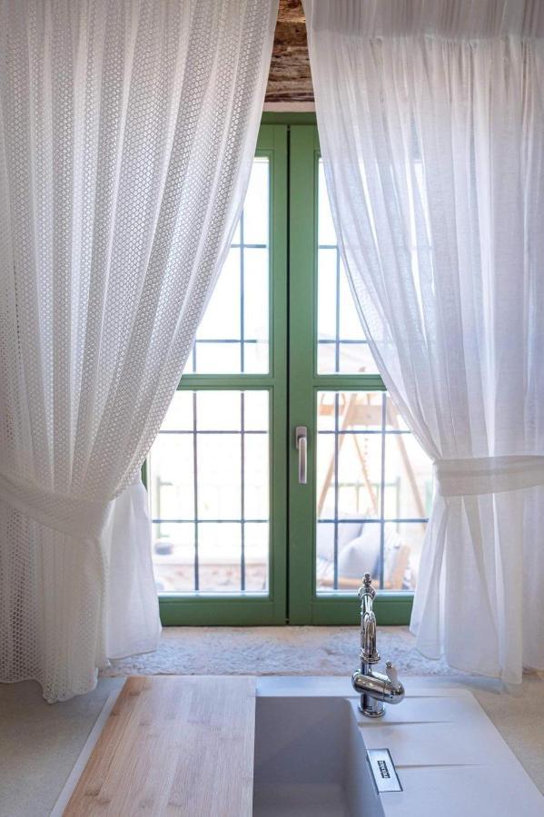 Muse Clio Villa Chalki Town Bagian luar foto